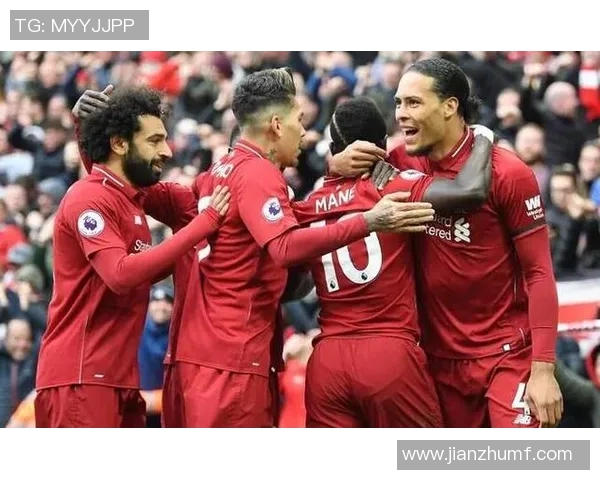 利物浦与狼队赛后家属欢聚一堂共享胜利喜悦与感动时刻