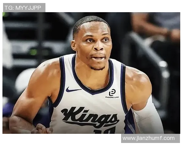 威少在2018年季后赛对阵勇士的精彩表现与关键时刻回顾