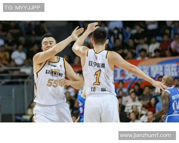 黑龙江男篮迎战辽宁队全力争胜期待精彩对决与球迷共庆篮球盛宴